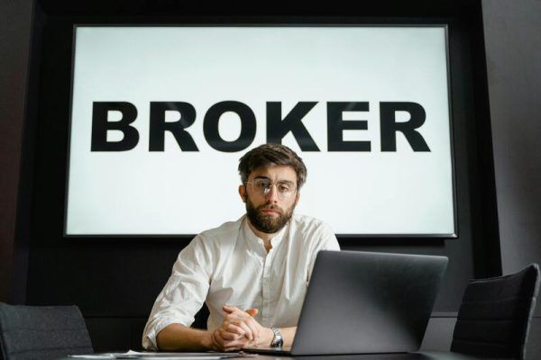 broker